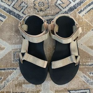 Teva Mid Form Universal Platform sandals
